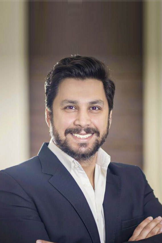 photo of Farsheed Esfandiari